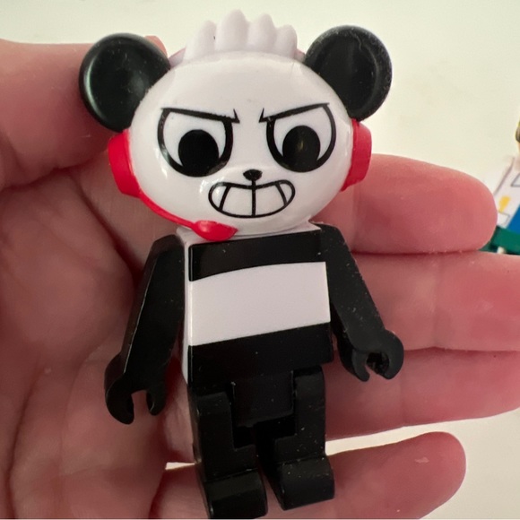 Ryans World Toy Figures LOT OF 4 Ryan’s Characters 3" - Picture 3 of 7